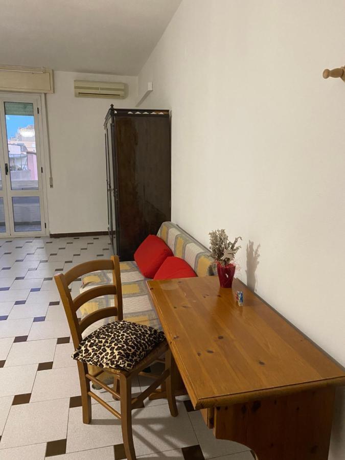 Casa Vacanze Gilli Ξενοδοχείο Κάλιαρι Εξωτερικό φωτογραφία